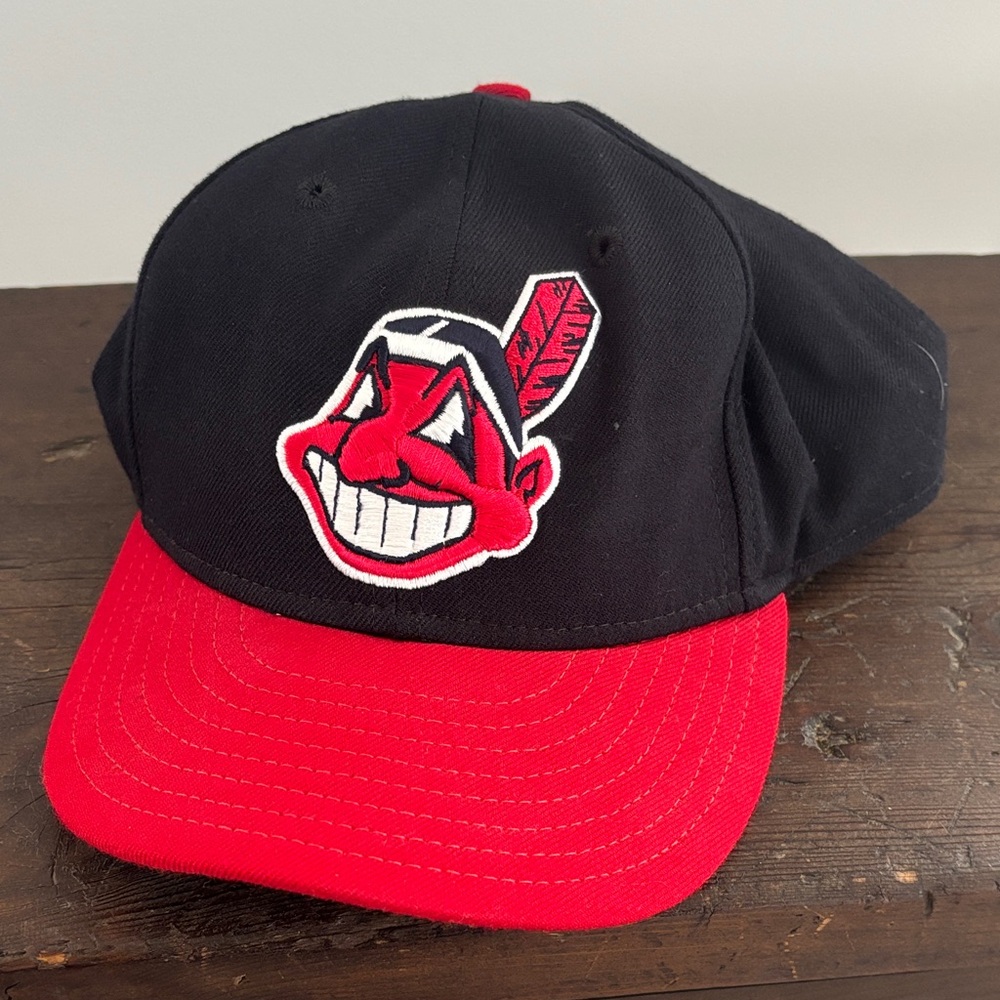 VTG New Era 59FIFTY Cleveland Indians Chief Wahoo Hat - Made in USA - Size 7 5/8